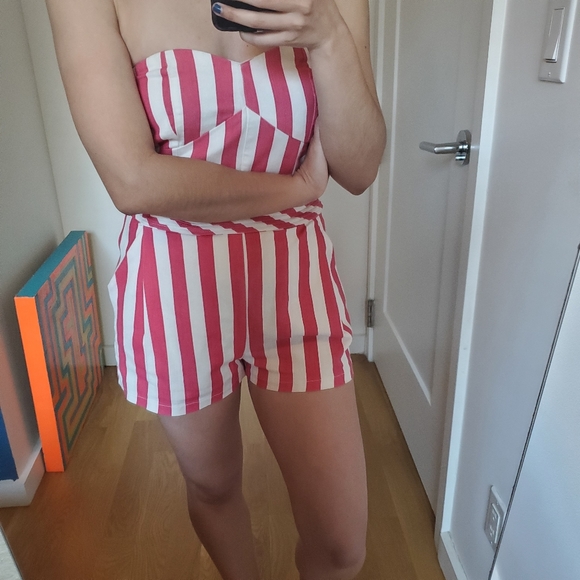 Super Cute Strapless Candy Striper Romper - Picture 11 of 13
